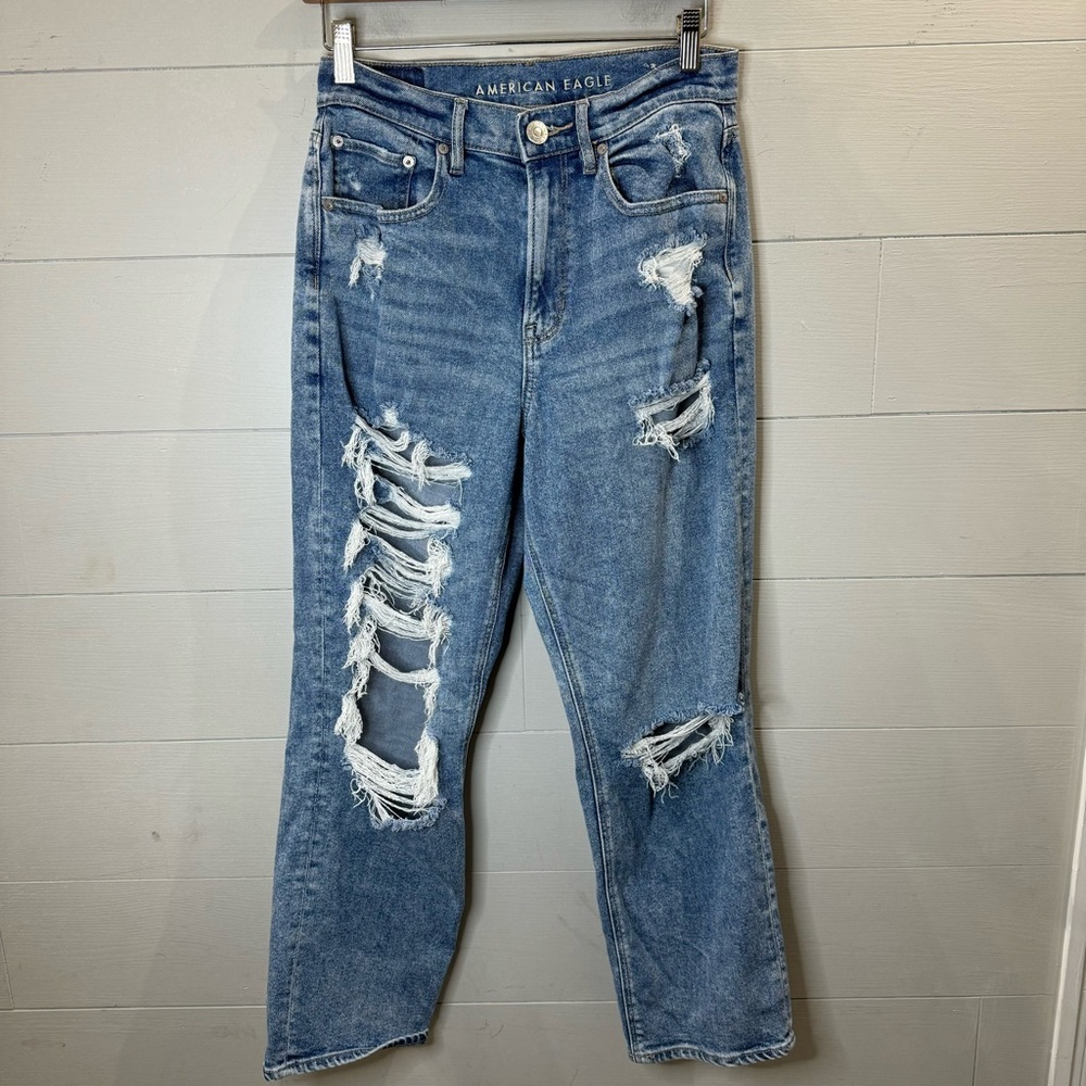 American Eagle | Highest Rise 90s Boyfriend Jeans Size 6
